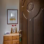 Yd Servi Apartment