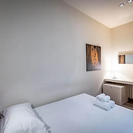 Apartament Yd Servi
