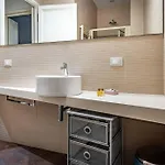 Yd Servi Apartment *