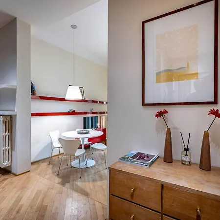 Yd Servi Apartment *